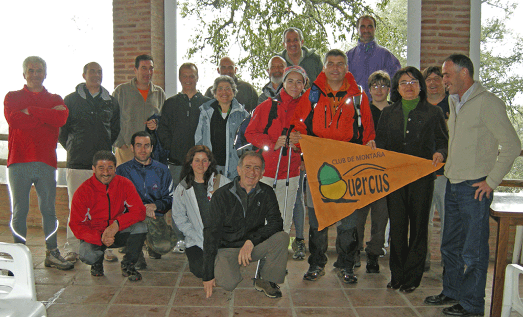 El grupo con la Alcaldesa de Genalguacil, Beatriz Álvarez Urda.