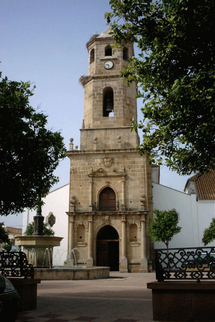 Antigua plaza de la Iglesia: aspecto de la Plaza de la Iglesia hace unos años, antes de la última reforma