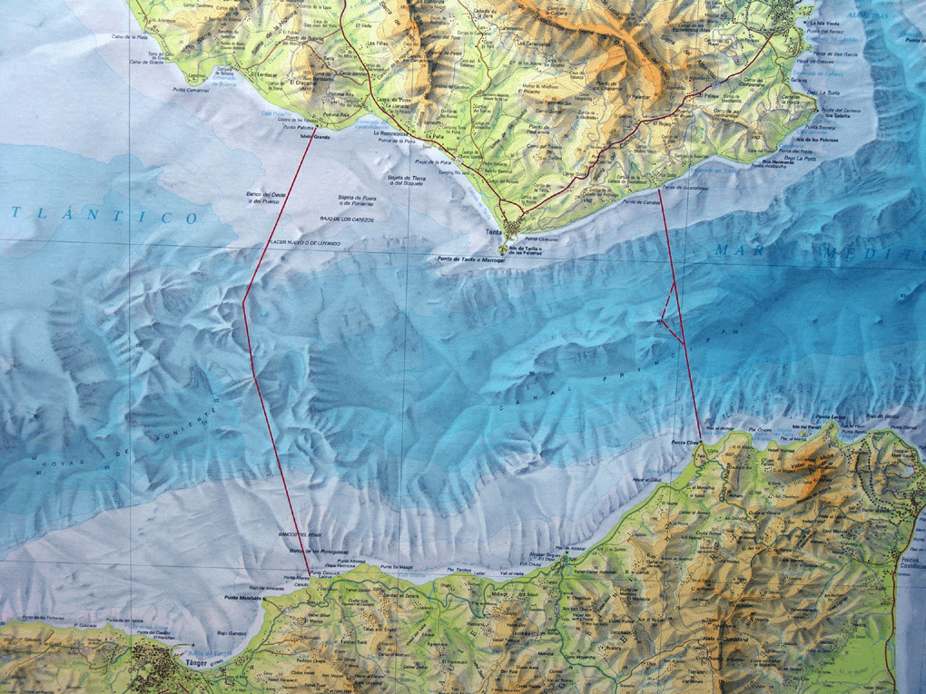 Estrecho de Gibraltar: a la izquierda el trazado posible del túnel
